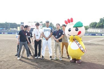 田中幸雄監督と鎌ケ谷市役所の皆様